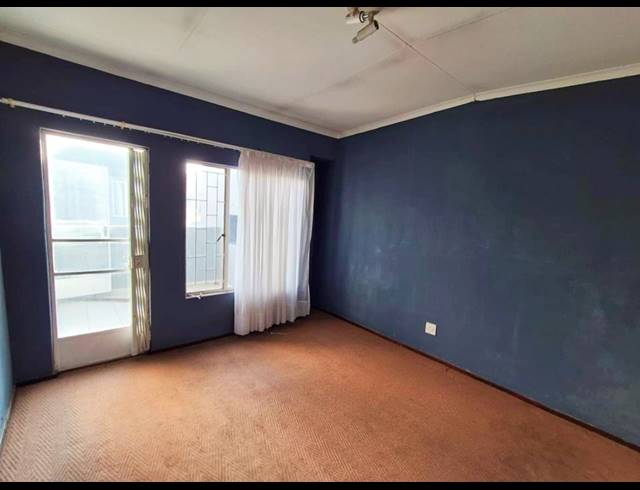 2 BEDROOM TOWNHOUSE FOR SALE IN MULBARTON